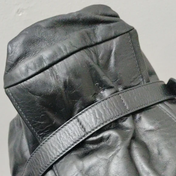 Prada Black Leather New Look Tote Bag - Picture 6 of 14